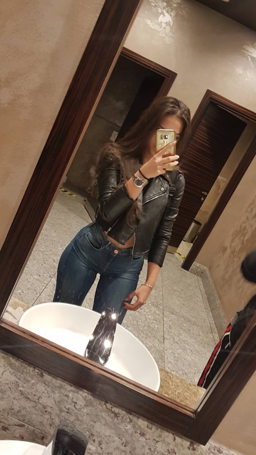 MatesMadalina Madalinacerna_nailtech perfect ass booty teen #bt89Ydyy