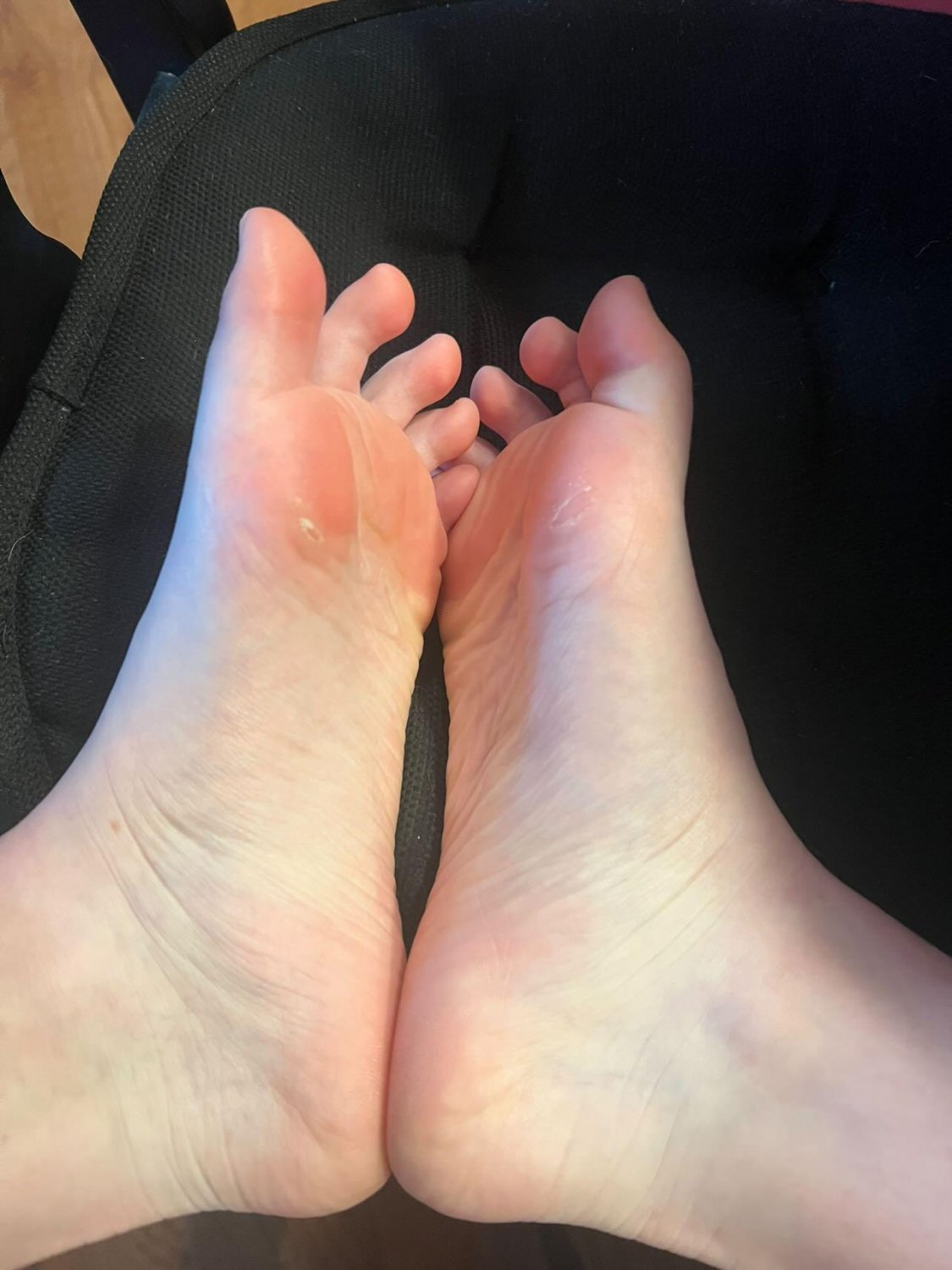 19 year old Sarah's feet and foot jois #poo9qQCv