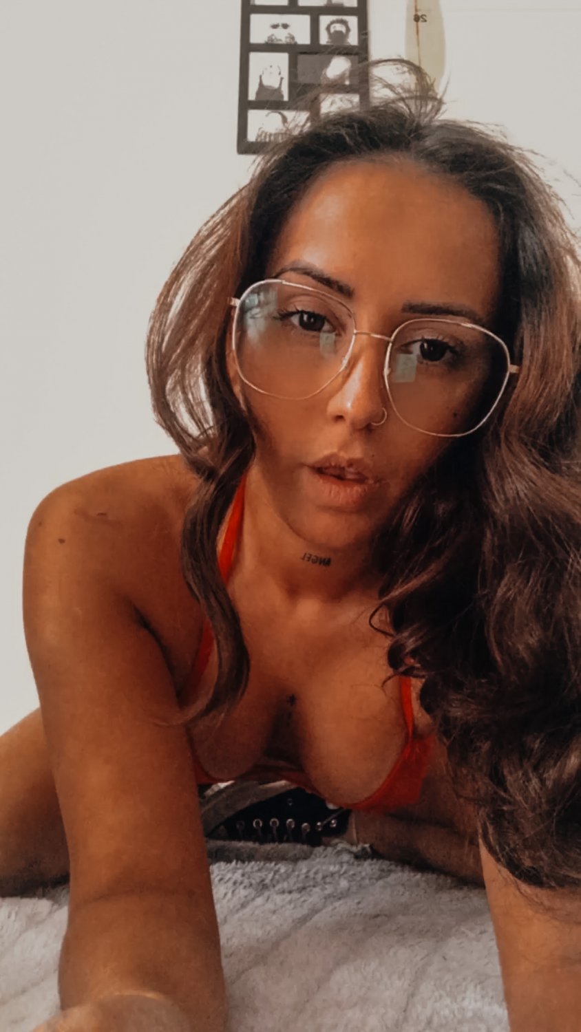 Jully Rose portuguesa gostosa #eOoO2toc